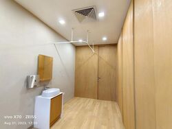 Connexion (D8), Retail #568010661